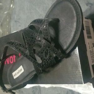 Not Rated size 7.5m black